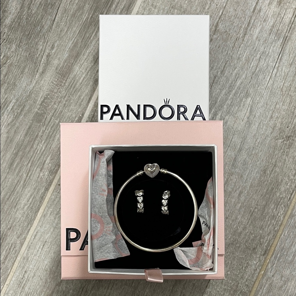 Pandora Silver Heart Charm Bracelet and Earring Set